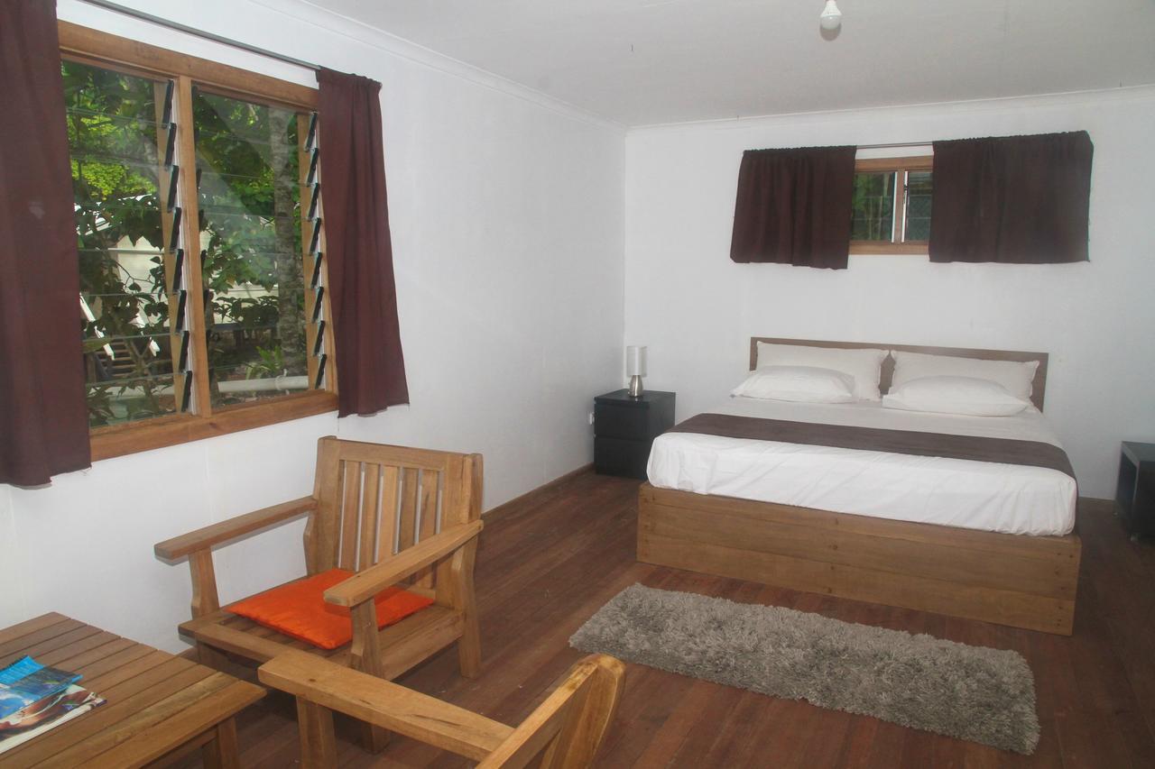 Evis Resort At Nggatirana Island Halisi ภายนอก รูปภาพ