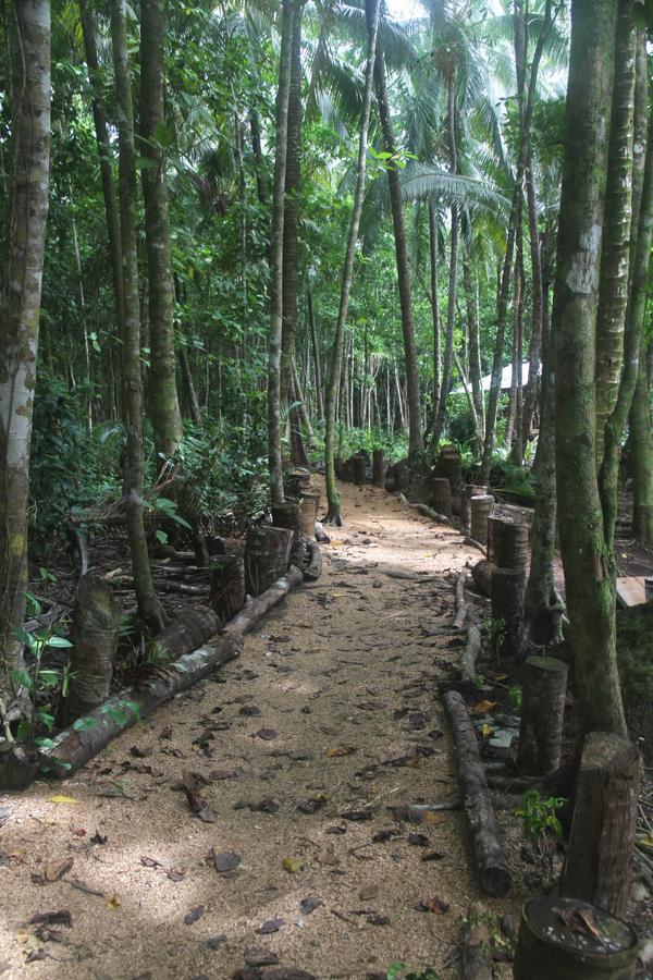 Evis Resort At Nggatirana Island Halisi ภายนอก รูปภาพ