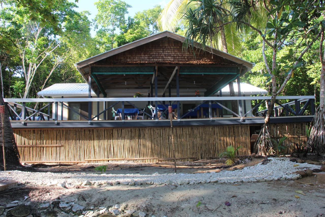 Evis Resort At Nggatirana Island Halisi ภายนอก รูปภาพ