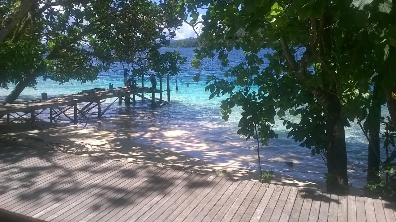 Evis Resort At Nggatirana Island Halisi ภายนอก รูปภาพ